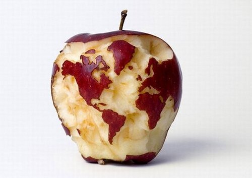 An Apple like a Globe